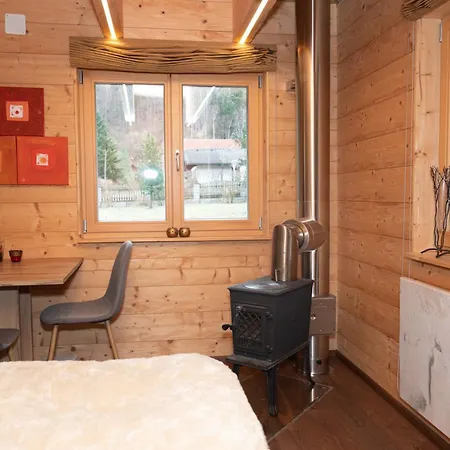 Kleines Romantisches Chalet In Der Semmering-Rax Region Neunkirchen